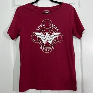 WOMEN WOMEN GRAPHIC SHORT SLEEVE BURGUNDY TSHIRT SIZE MEDIUM